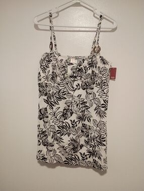 No Boundaries Women's Jr Size XL 15/17 Sleeveless With Straps Shirt